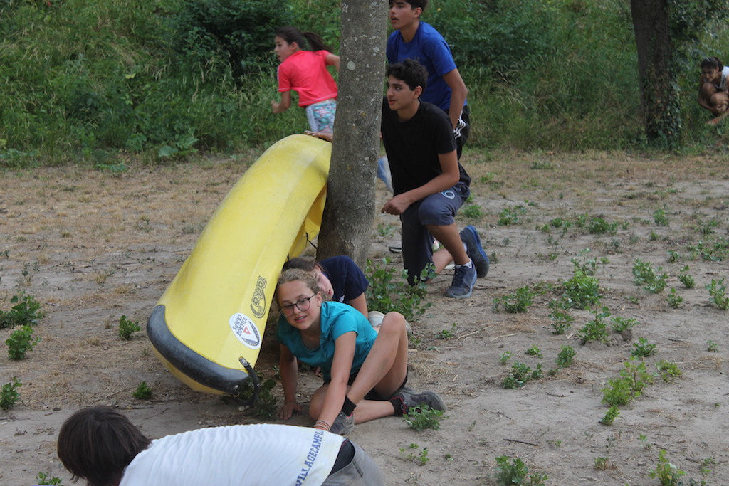 Village Camps International Summer Camp Ard&egrave;che, France 2019-07-26 https://www.villagecamps.com/journals_admin/images/2231-0196-CanCamando6 copy.jpg